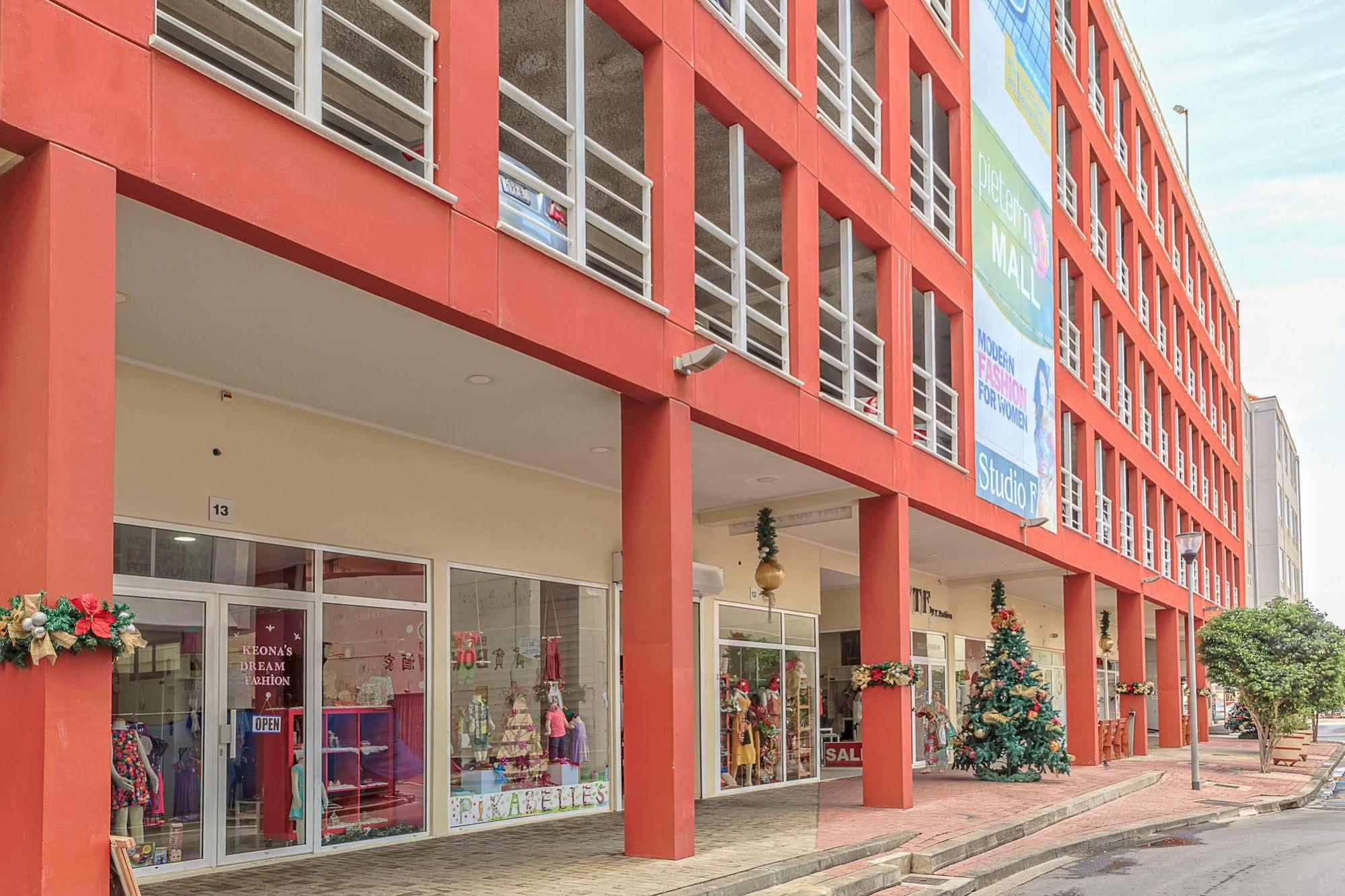 City Suites & Beach Hotel Willemstad Exterior photo