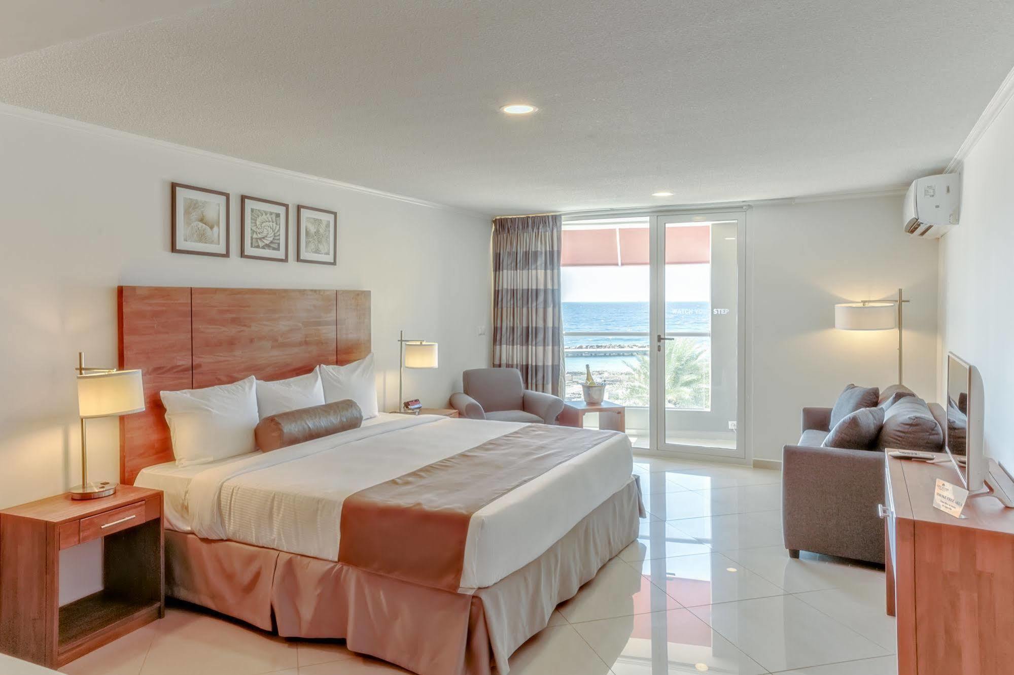 City Suites & Beach Hotel Willemstad Exterior photo